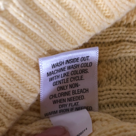 croft & barrow Pale Yellow Cable Knit V-Neck Sweater - Picture 5 of 9